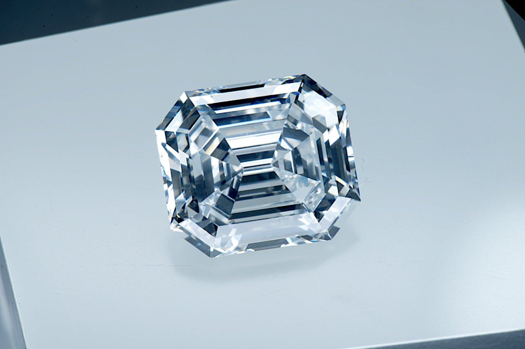Triển lãm kim cương lớn nhất thế giới