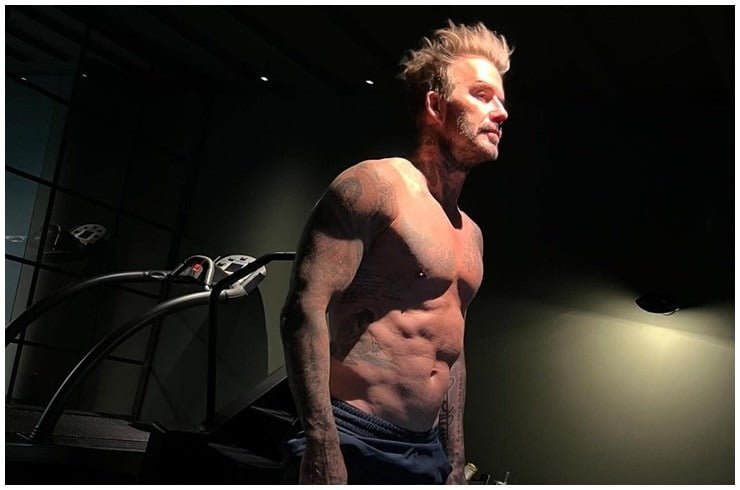 Thân hình săn chắc của David Beckham ở tuổi 49